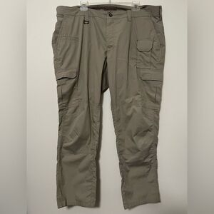 5.11 Tactical Cargo Pants Ripstop 42x30 Utility Khaki Durable Outdoor‎ Workwear